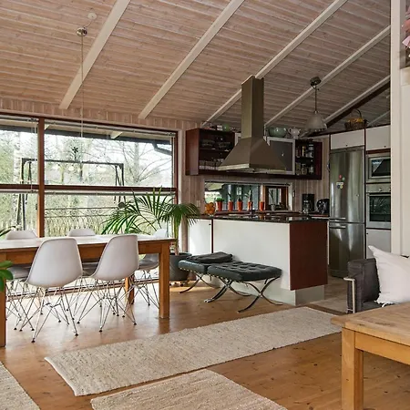4 Star Holiday Home In Glesborg Дом отдыха *