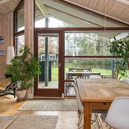 Hébergement de vacances 8 Person In *