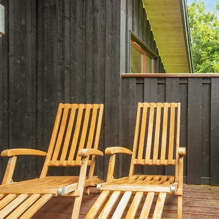 8 Person In Glesborg