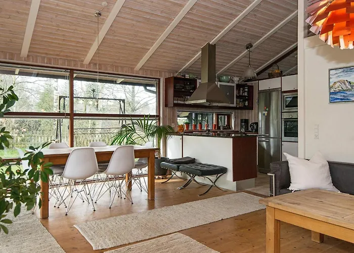 8 Person In Дом отдыха *