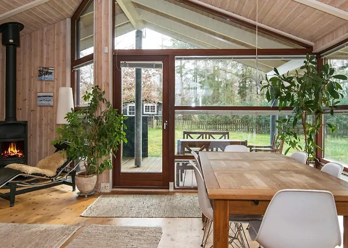 Дом отдыха 8 Person In *