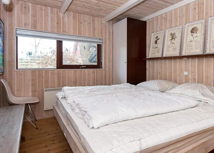 8 Person In Glesborg